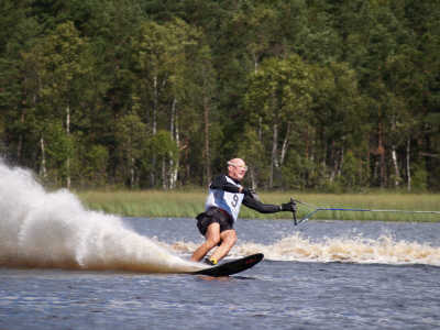Peter, s�ker i utslaget.